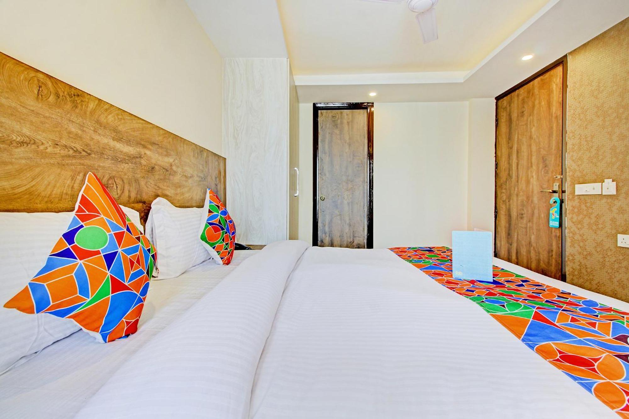 Fabhotel Soft Petals Gurgaon Dış mekan fotoğraf